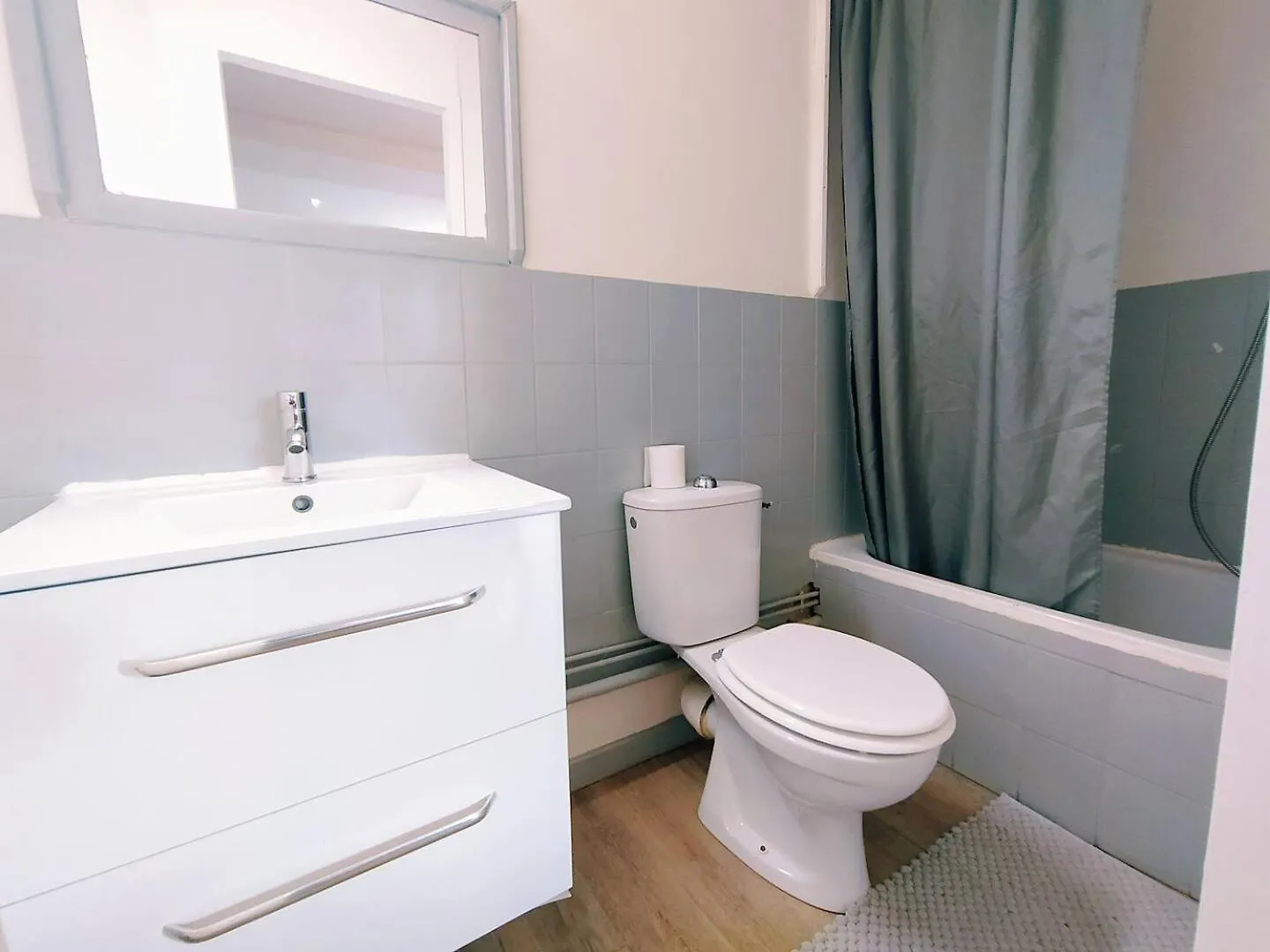 Апартаменты Appartement T3 Centre Ville Бейонн